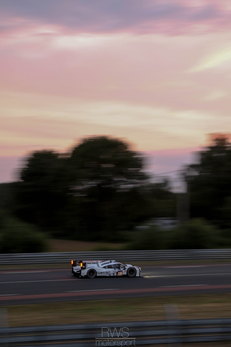 Illustration for article titled Le Mans 24hrs Photo Extravaganza